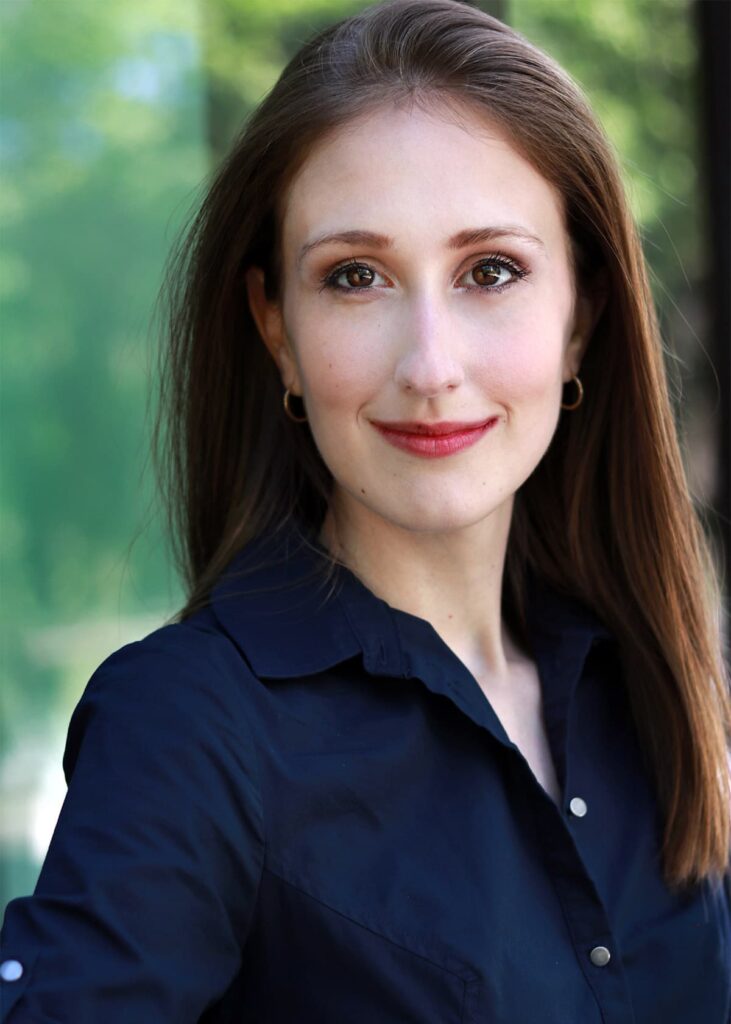 Headshot of Canadian-American soprano Melanie Saucier