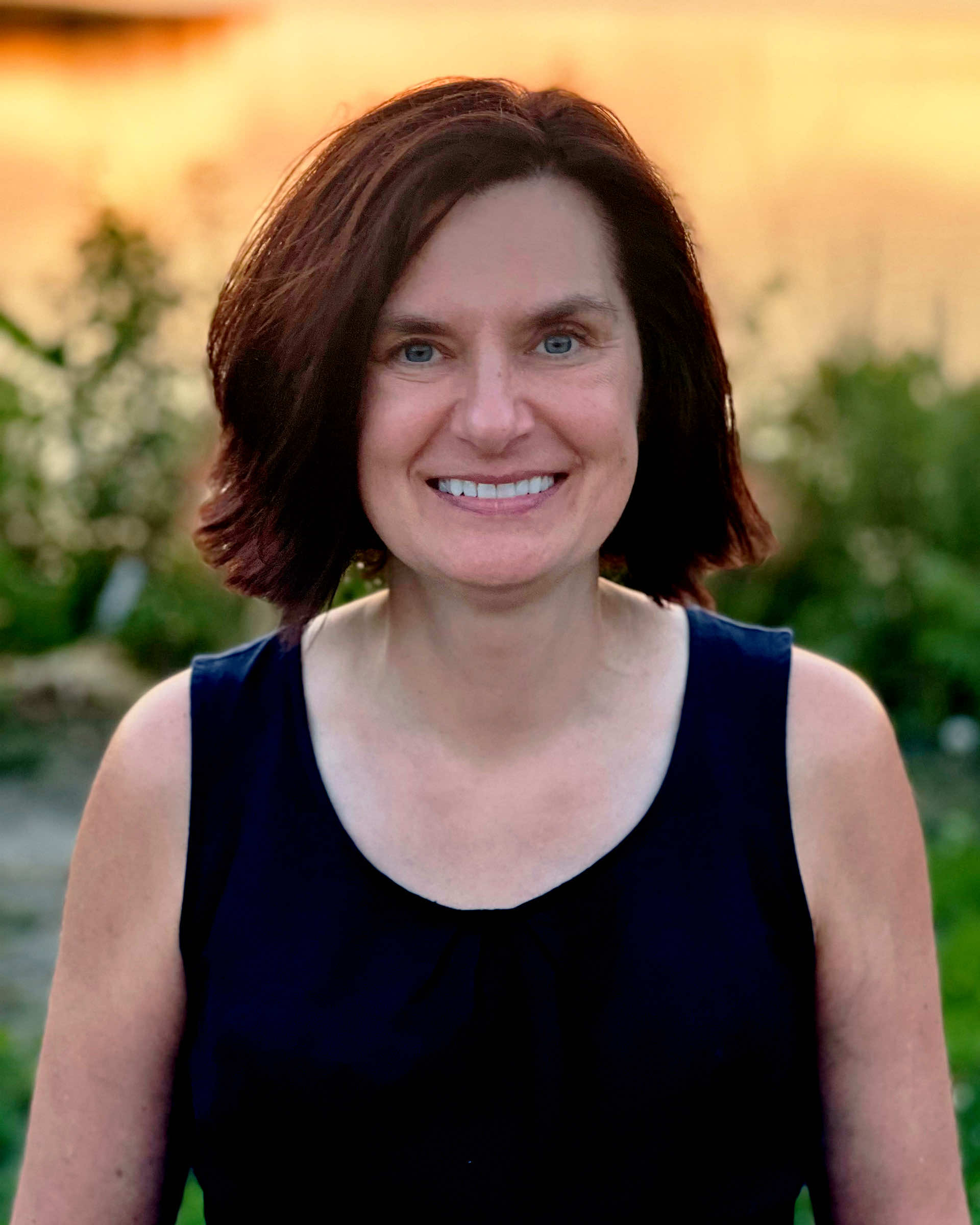 headshot of doctor Lisa Lavoie